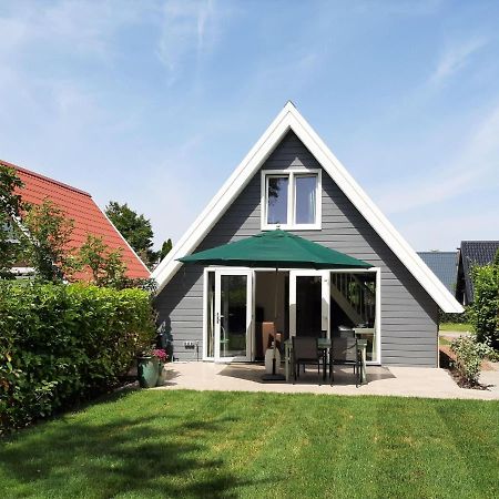 Stylish Holiday Home By The Sea Tuitjenhorn Kültér fotó